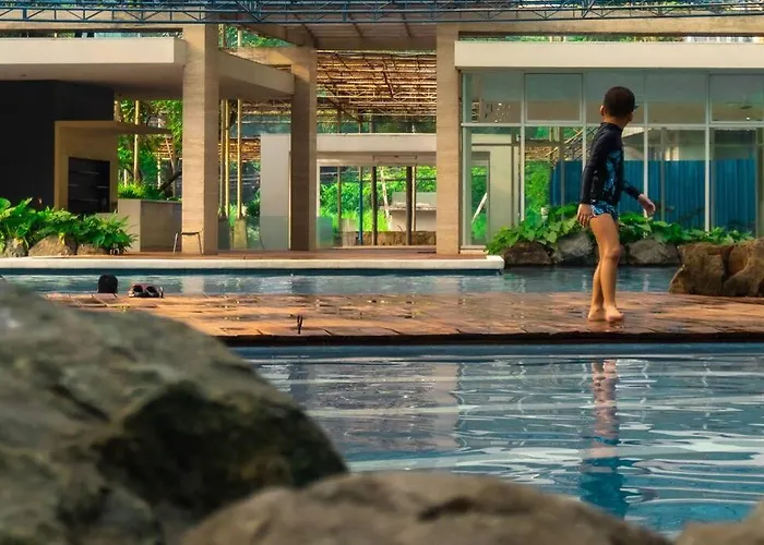Luxury In Pasig Fastwifipoolsmartlock Apartment Manila