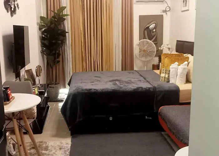 Apartment Luxury In Pasig Fastwifipoolsmartlock Manila