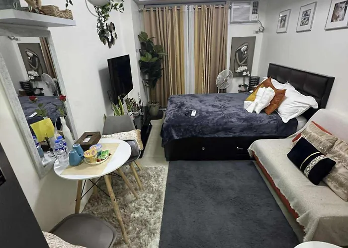 Apartment Luxury In Pasig Fastwifipoolsmartlock Manila